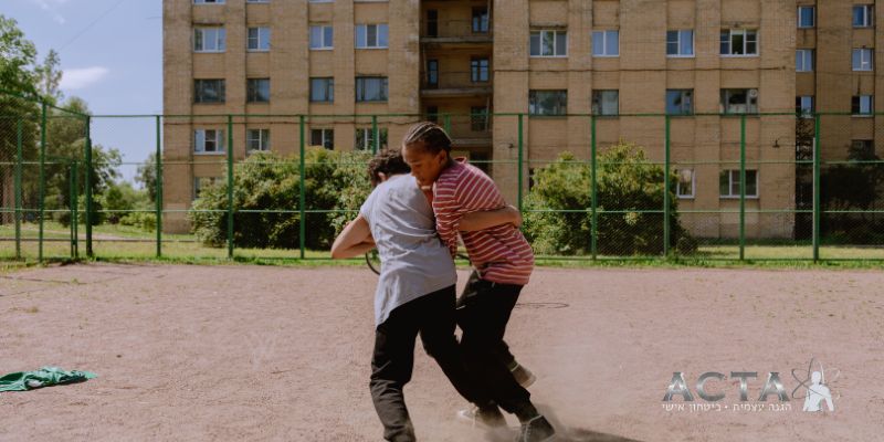 קרב מגע בהרצליה